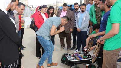 طلاب جامعة المنصورة يعرضون مشروعاتهم الابتكارية