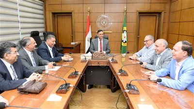 محافظ الدقهلية يناقش مع وزارة الري تنفيذ المحور المروري الجديد علي النيل (صور)
