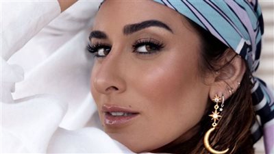 أمينة خليل تكشف عن علاقتها بحورية فرغلي