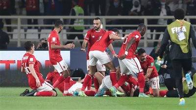 موسيماني يحدد ثلاثي وسط الأهلي ضد الرجاء المغربي