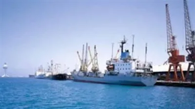 موانئ البحر الأحمر: تداول 412 شاحنة و8328 طن بضائع 