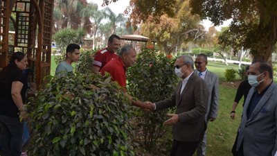 محافظ القليوبية يتفقد الحدائق والكورنيش بمدن المحافظة بمناسبة شم النسيم