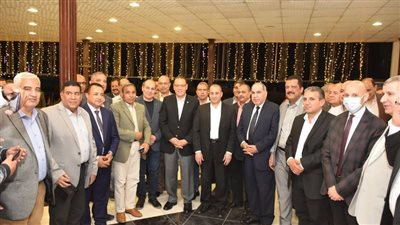 محافظ الشرقية يُشارك أعضاء المجلس التنفيذي حفل إفطار جماعي بنادي الربيع بالزقازيق