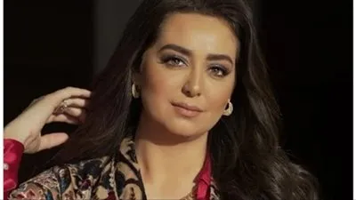 هبة مجدى تهنئ متابعيها بعيد الفطر