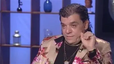 عصام شعبان عبدالرحيم يكشف سبب دموع والده قبل وفاته.. وسر رحلة العمرة