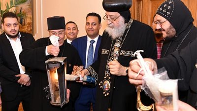 البابا تواضروس يستقبل 