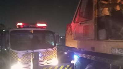 وفاة السائق.. سقوط سيارة من أعلى كوبري السواح بالنيل في شبرا (صور)