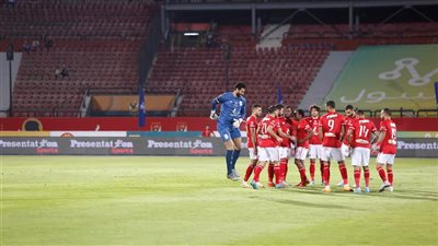 موسيماني يستقر على ثلاثي وسط الأهلي ضد سيراميكا