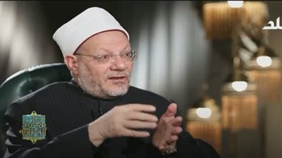 هل يجوز إخراج الزكاة في بلد آخر؟.. المفتي يجيب (فيديو)