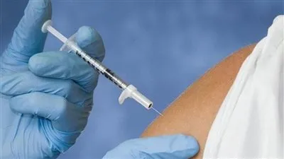 طبيب مناعة يحذر المواطنين: إسألوا عن هذا الأمر قبل الحصول على أي تطعيم