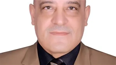 رئيس جامعة أسوان يهنئ 