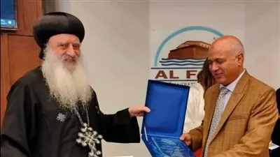 مطران طنطا وتوابعها يكرم وكيل وزارة الصحة بالغربية (صور)