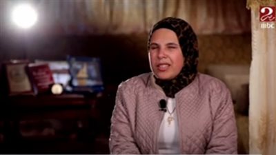 رغم فقدان بصرها.. فتاة من ذوي الهمم تحفظ القرآن بعمر التاسعة (فيديو)