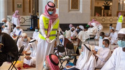 السعودية: نحو مليون شخص استفادوا من وجبات الإفطار في 34 دولة