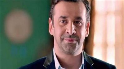 كريم عبد العزيز يروج لفيلم 