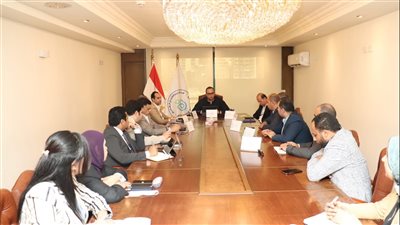 رئيس الرعاية الصحية يترأس اجتماع غرفة إدارة العمليات المركزية للتأمين الطبي