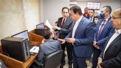 خالد عبد الغفار يتفقد مستشفى الزيتون التخصصي ويوجه الشكر للعاملين