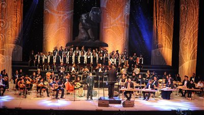 جارة القمر برؤية تنمية المواهب في الأوبرا