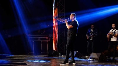 عمرو دياب يتألق في حفل 