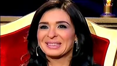 دينا تهاجم فواخرجي: كلامها عن النار تهريج (فيديو) 