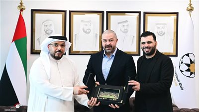 دياب ومتعب يلبيان دعوة رابطة الأندية الإماراتية لتعزيز التعاون بين الجانبين 