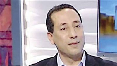 خبير سياسي: أهالي سيناء يعملون على الأرض مع القوات المسلحة