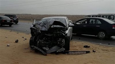كثافات مرورية بطريق الفيوم الصحراوي إثر تصادم 4 سيارات 