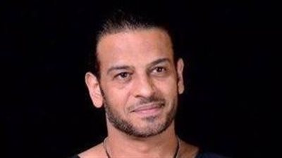 وصول جثمان والدة أشرف مصيلحي لمسجد مصطفى محمود