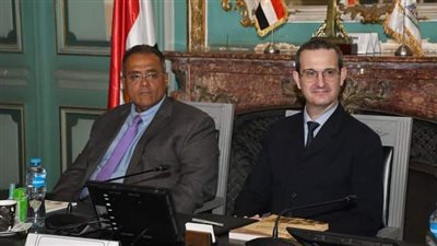  مذكرة تفاهم بين كلية الحقوق بجامعة عين شمس واللجنة الدولية للصليب الأحمر