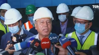 وزير النقل يعلن موعد التشغيل التجريبي للجزء الأول من المرحلة الثالثة للخط الثالث لمترو الأنفاق (فيديو)