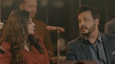 إيساف وآية خفاجة يطرحان كليب 