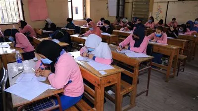 122 ألف طالب وطالبة يؤدون امتحان الشهادة الإعدادية بالدقهلية.. اليوم