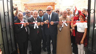 محافظ قنا يفتتح مدرسة الدهسة للتعليم الأساسى بفرشوط 