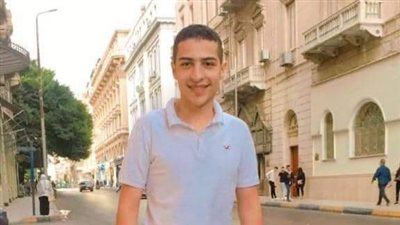 زياد السيد يعرض مسرحية 