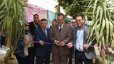 جامعة سوهاج تفتتح معرض زهور الربيع ونباتات الزينة الـ 12