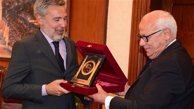 محافظ بورسعيد يستقبل السفير الإيطالي لمتابعة مشروعات التعاون 
