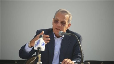 عادل حمودة يُطالب بإعطاء الأب مساحة أكبر لرعاية أطفاله في قانون الأحوال الشخصية