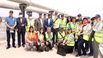  نائب وزير الإسكان وبعثة البنك الدولي يتفقدون مشروعات برنامج خدمات الصرف الصحى 