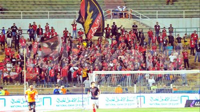 التعادل السلبي يحسم شوط الفرص الضائعة من مباراة البنك والأهلي