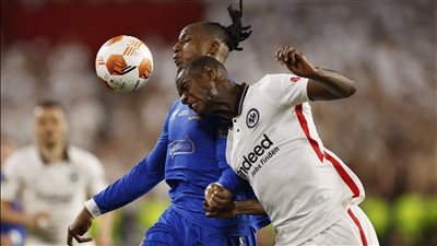 فرانكفورت يتوج بطلًا للدوري الأوروبي بعد الفوز على رينجرز بركلات الترجيح
