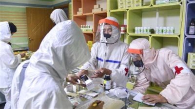كوريا الشمالية تعزز إنتاج الأدوية والإمدادات الطبية لمكافحة انتشار كبير لكورونا