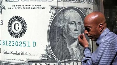 استقرار أسعار صرف الجنيه مقابل الدولار مع ترقب قرارات البنك المركزي اليوم