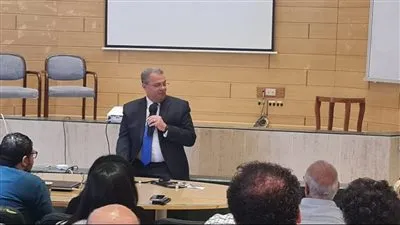 رئيس الإنجيلية للفنان لطفي لبيب: نعتز ونفخر بفنك ورسالتك 