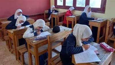  وحدة استطلاعات «الفجر» تكشف: 76٪ من المصريين: منهكون فى معركة امتحانات نهاية العام