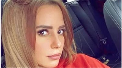 إيمان العاصي تستعرض جمالها في أحدث ظهور لها