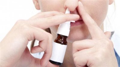 بسبب التقلبات الجوية.. استشاري مناعة يوجه نصائح لمرضى الجيوب الأنفية (فيديو)