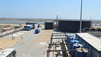 محافظ بورسعيد يتفقد مدرسة 