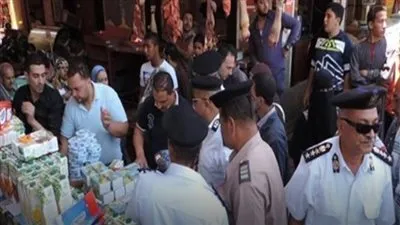 ضبط صاحب مخبز قبل بيعه 1200 طن دقيق مدعم بالسوق السوداء فى القاهرة