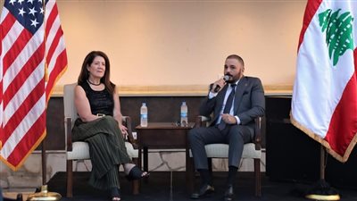 السفيرة الأميركية في لبنان:نفتخر جميعًا بما يقدمه رامي عياش موسيقيًا وانسانيًا