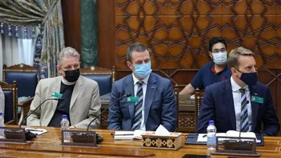 شيخ الأزهر يجري حوارًا مفتوحًا مع وفد الكلية الملكية لدراسات الدفاع البريطاني